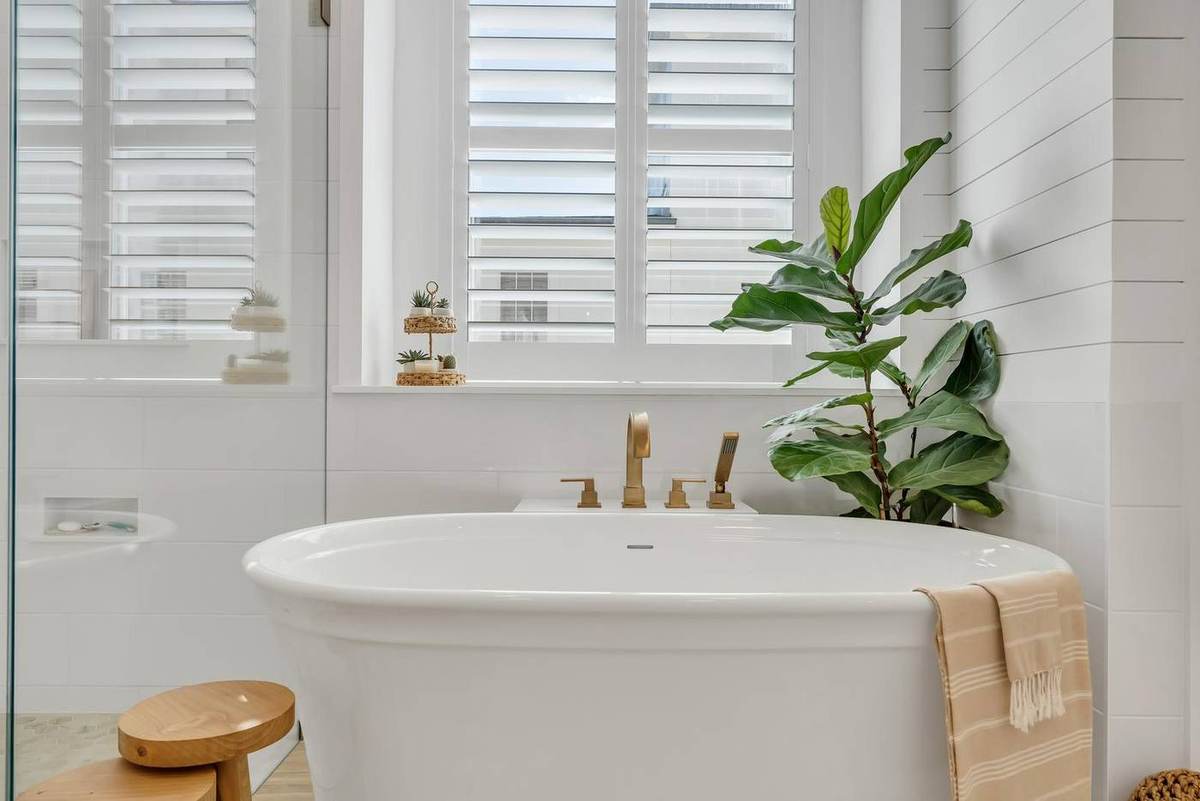Coastal Master Bath