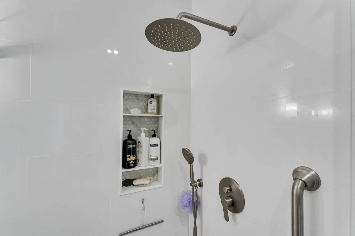 Sage Guest Bath